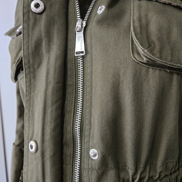 BCBGeneration Khaki Utility Jacket with Hood. Size XS - Picture 9 of 16